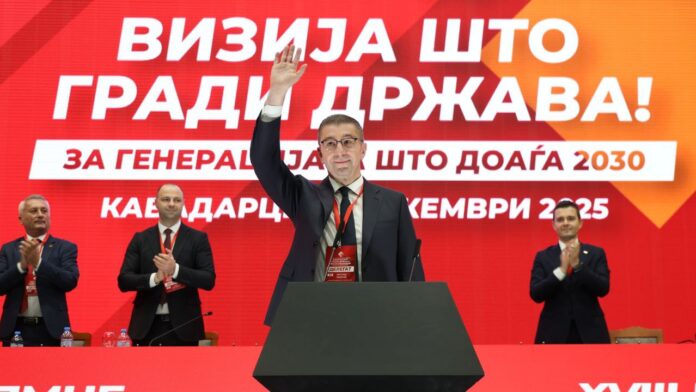 Mickoski Re-Elected VMRO-DPMNE Leader at Party Congress