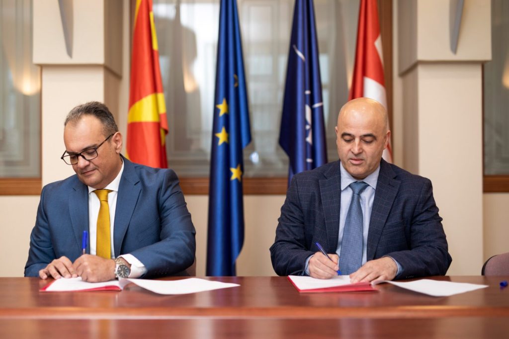 Velickovski’s Movement for New Republic and SDSM Sign Memorandum