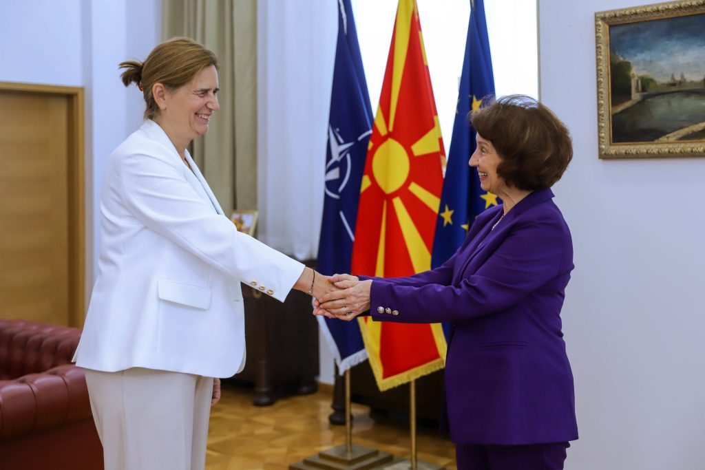 President Siljanovska Davkova Meets Greek Ambassador Philippidou