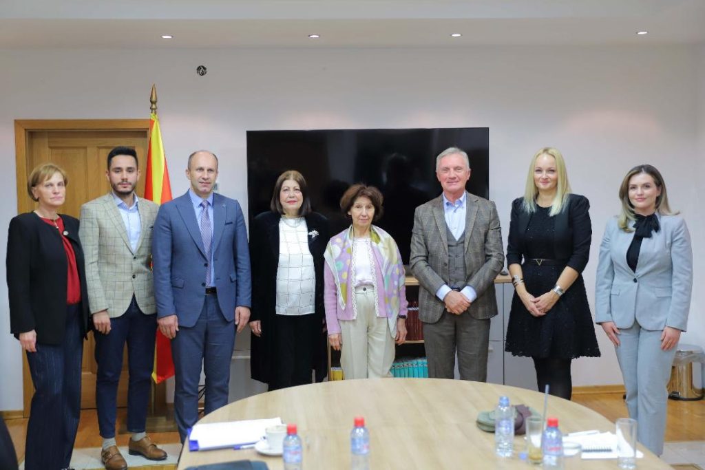 New Composition of Pardons Commission Holds Constitutive Session