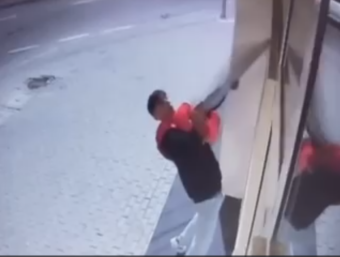 Serbian Consulate Facade Sign Forcibly Removed on Albanian Flag Day, Perpetrator Arrested