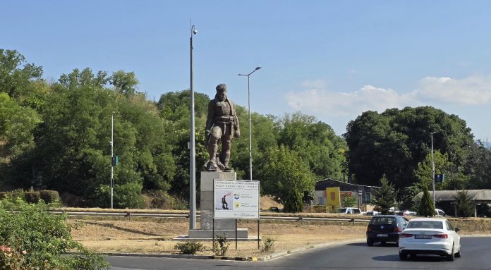 VLEN Criticises Decision to Re-erect Kjoseto Statue in Skopje