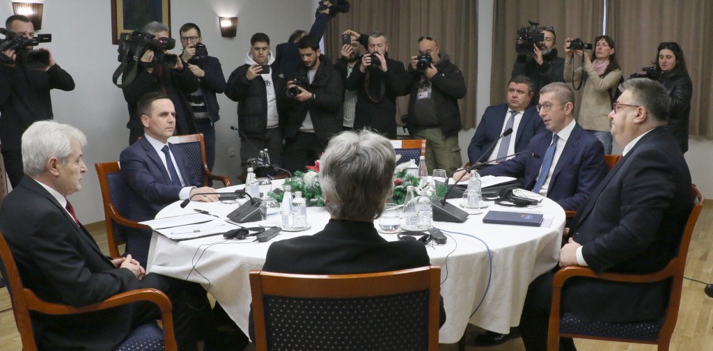 Leaders’ Meeting: Mickoski, VLEN, and ZNAM Present Stands