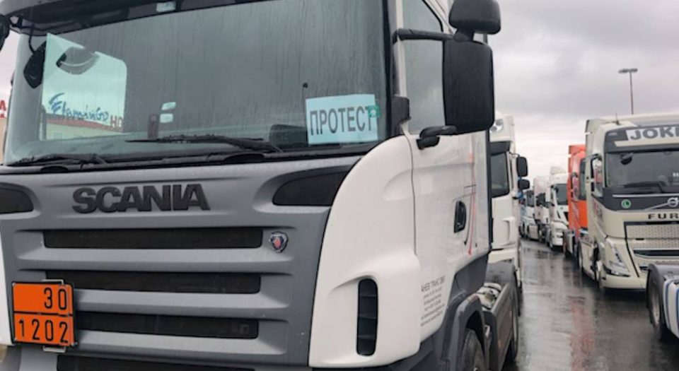 Transporters Start Blockades over EES