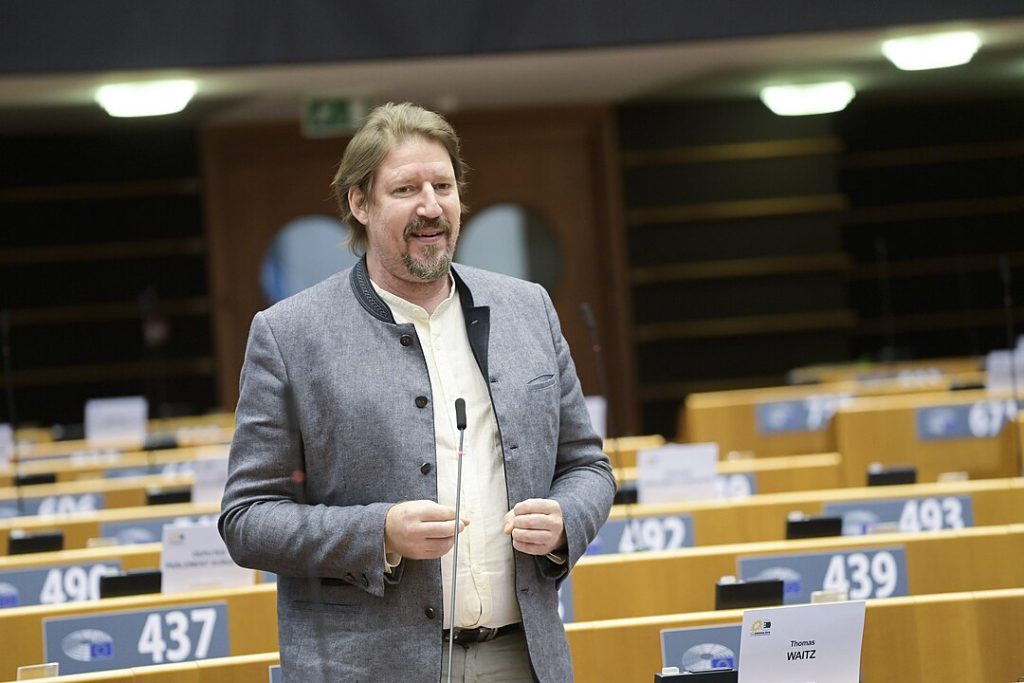 SDSM Criticizes Government over Waitz Report