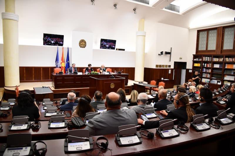 So-called Small Badinter Majority to Be Used in Representation Bill Procedure