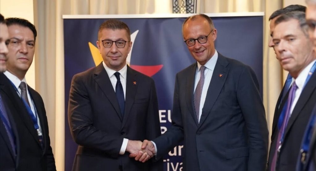 EU Path: PM Remains Optimistic following Meetings with Merz and Macron