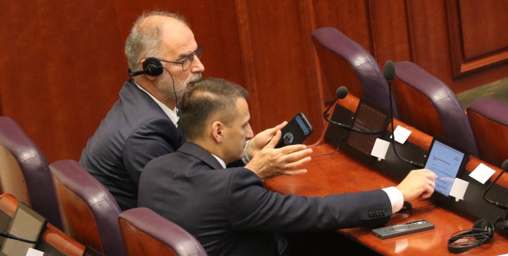 Opposition MPs Call for Apology from Stoilkovikj for Insults and Swearing